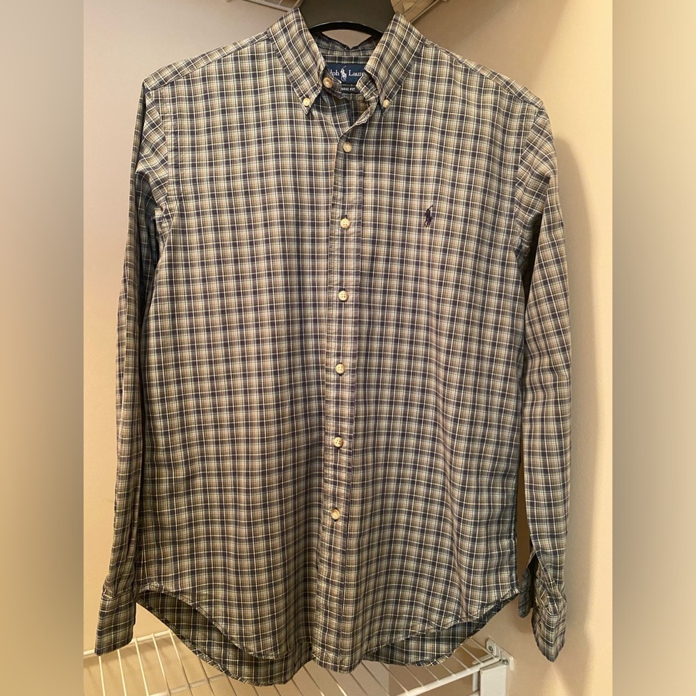 Men’s long sleeve Ralph Lauren classic fit button down shirt size M